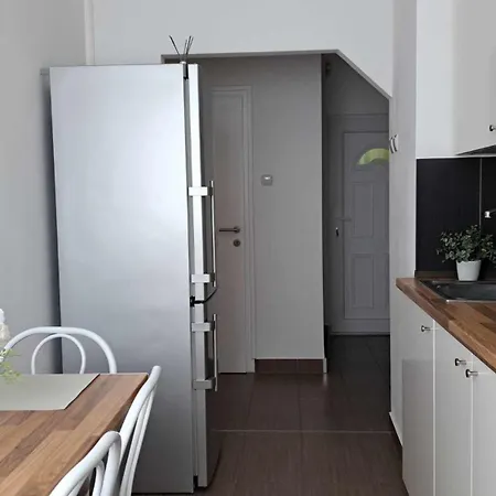 Peony Apartment Nyiregyhaza Exterior photo